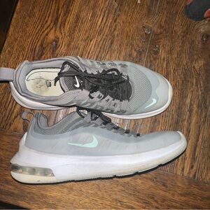 Nike Air Max Axis Women’s Shoes Size 6.5